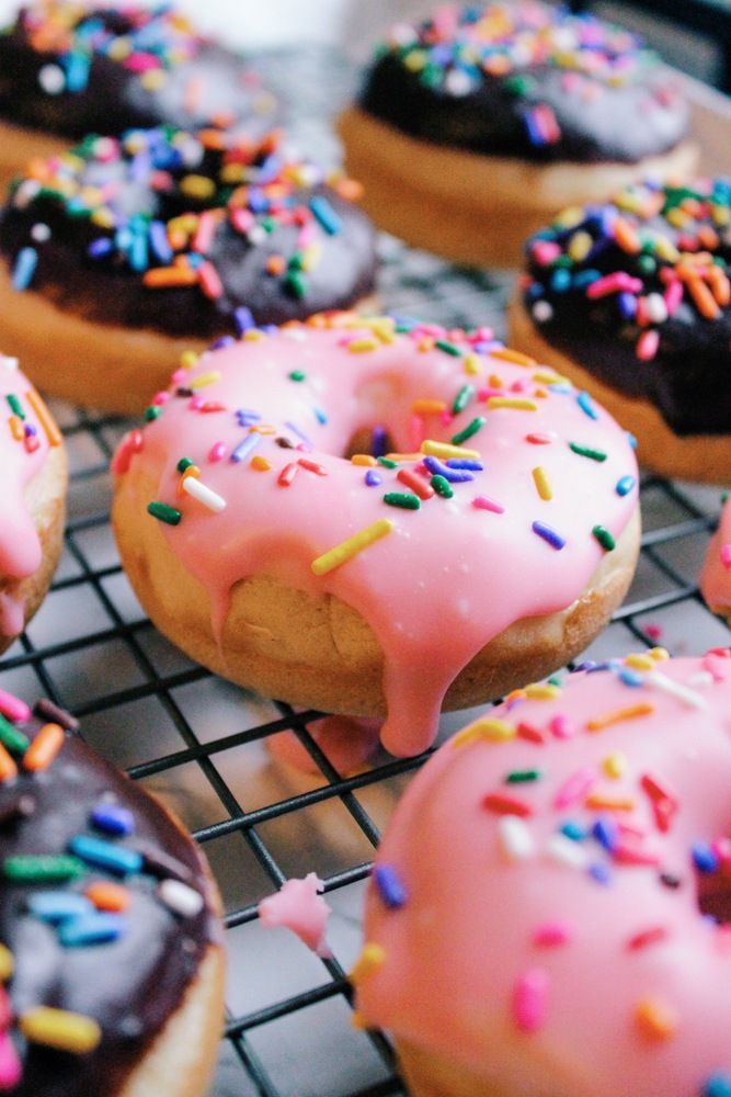 Vanilla Cake Donuts